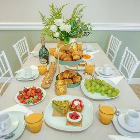 Opera 2br Apartament *