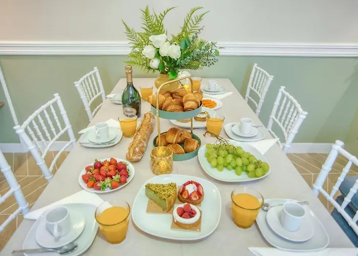 Opera 2br Apartament *